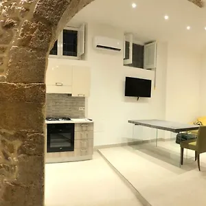 https://ortigia-suite.sicilyhotelsitaly.net